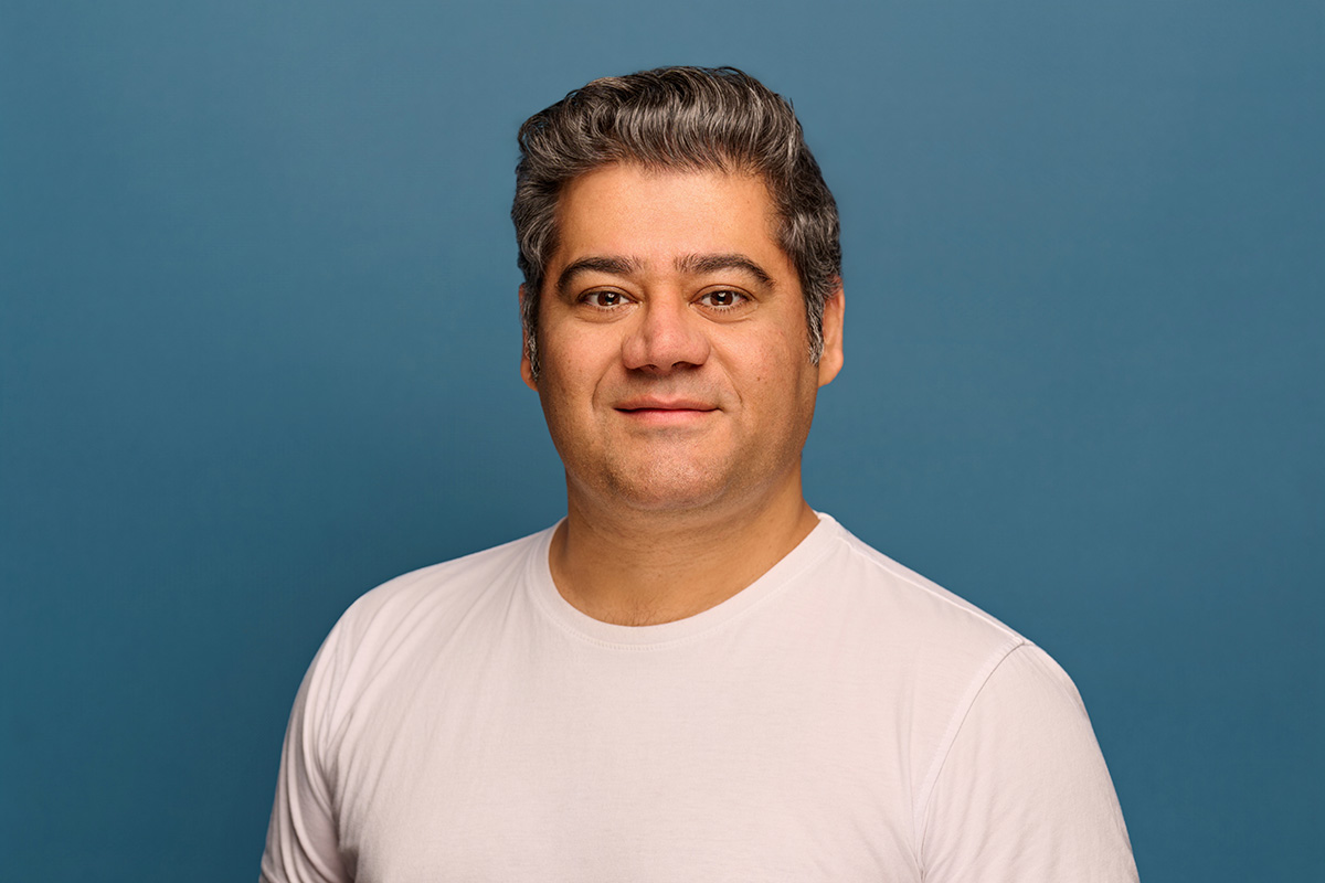 Portrait von Reza Hosseini